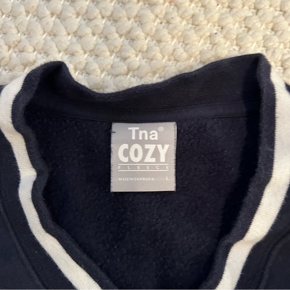 TNA Sweater - Picture 2 of 2
